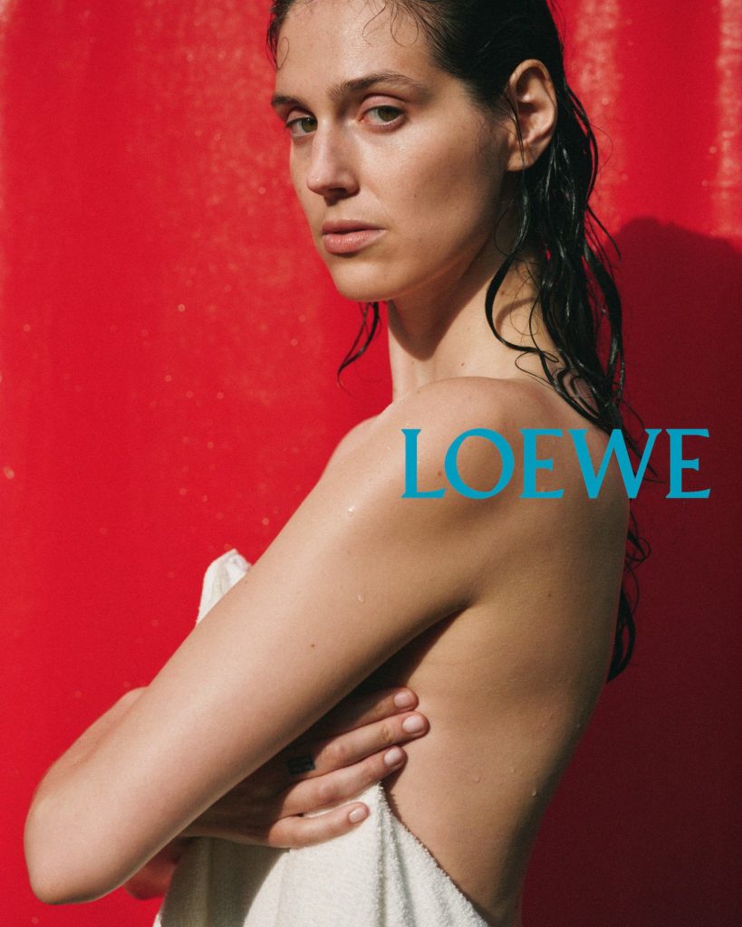 Watch The Loewe Spring/Summer 2026 Show In Paris Live